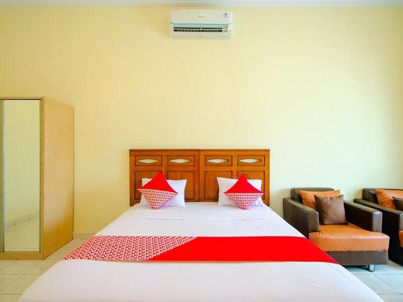 Reddoorz Syariah Near Alun Alun Wonosari Hotel Exterior photo
