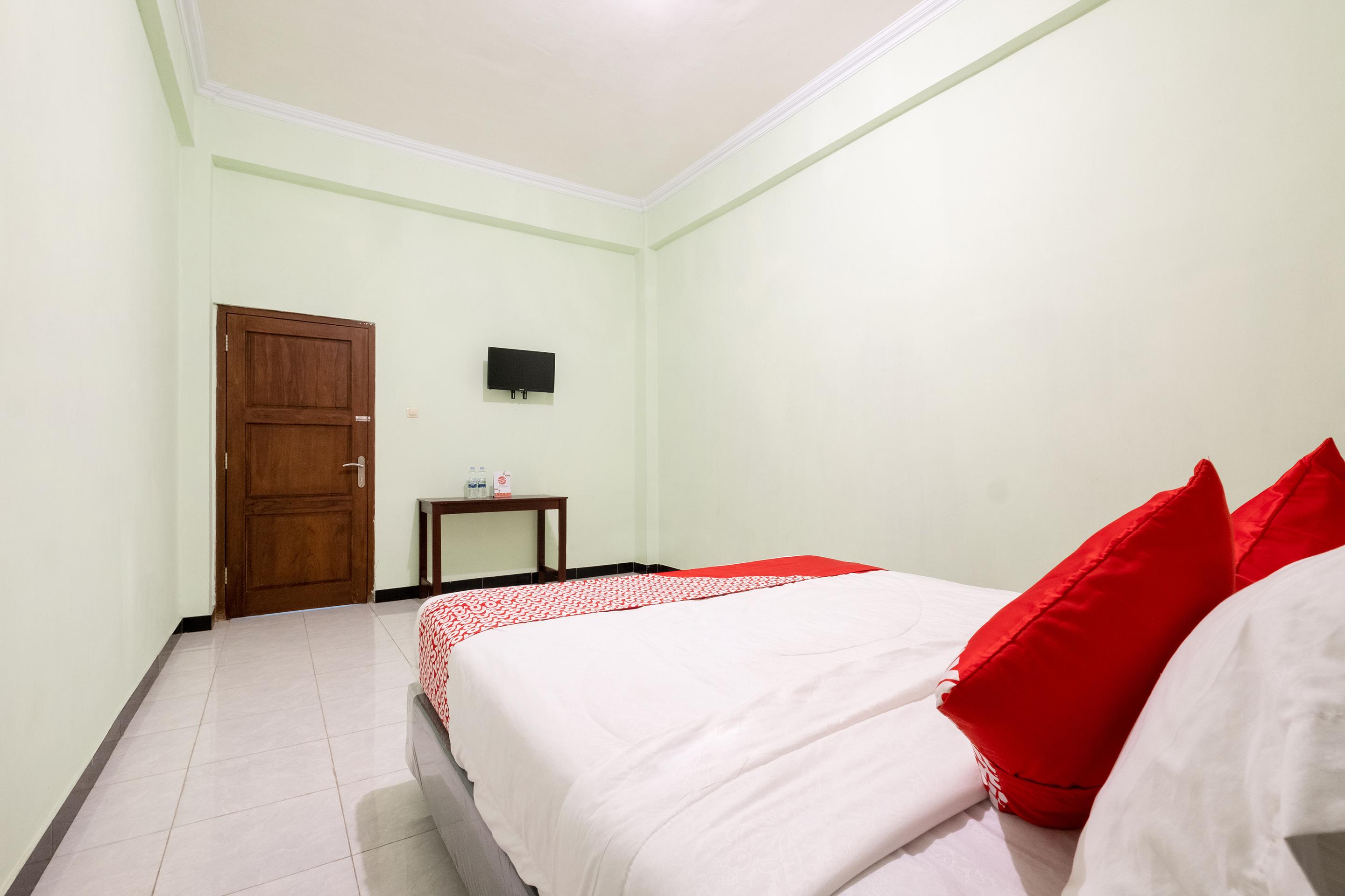 Reddoorz Syariah Near Alun Alun Wonosari Hotel Exterior photo
