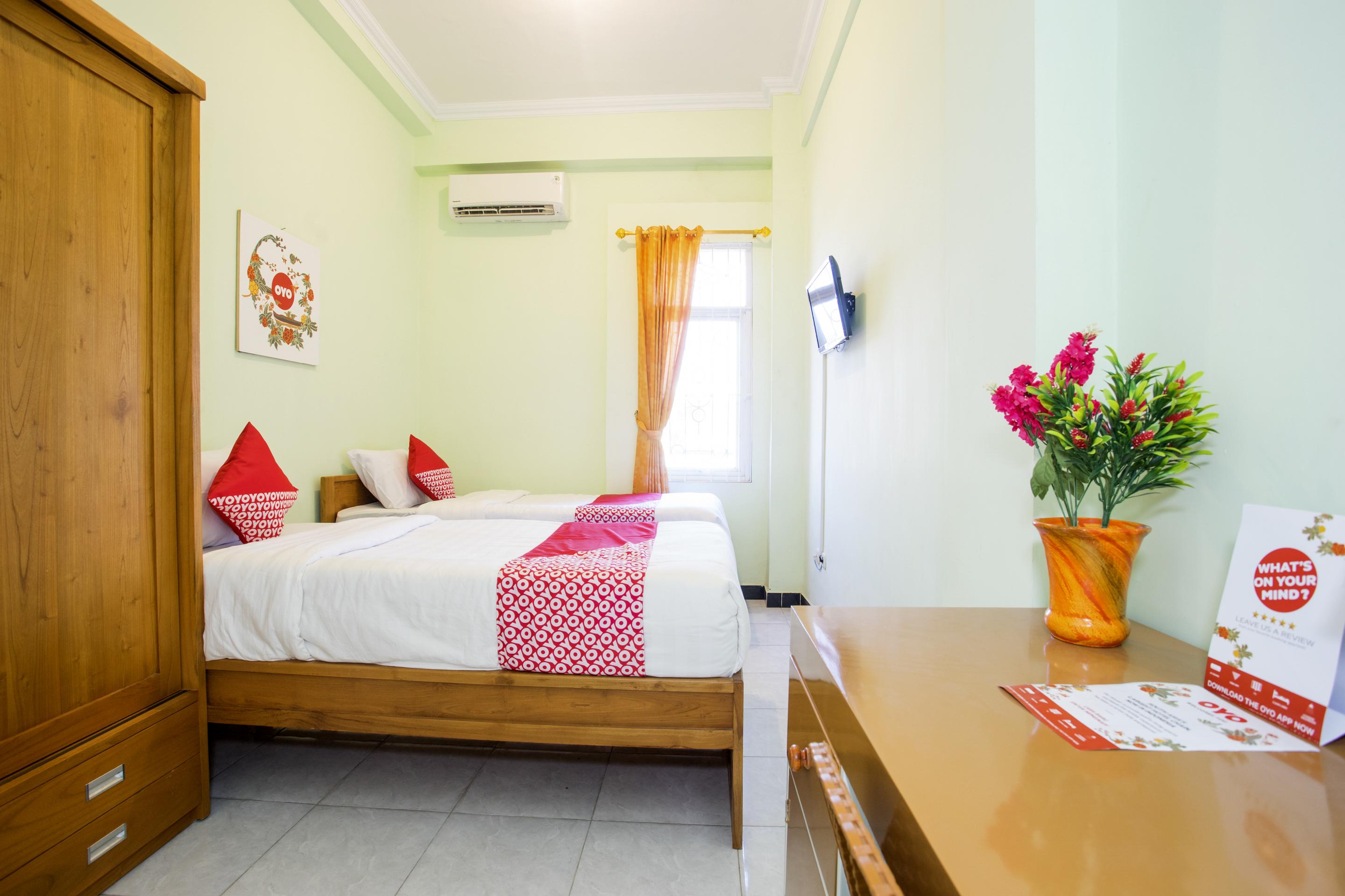 Reddoorz Syariah Near Alun Alun Wonosari Hotel Exterior photo