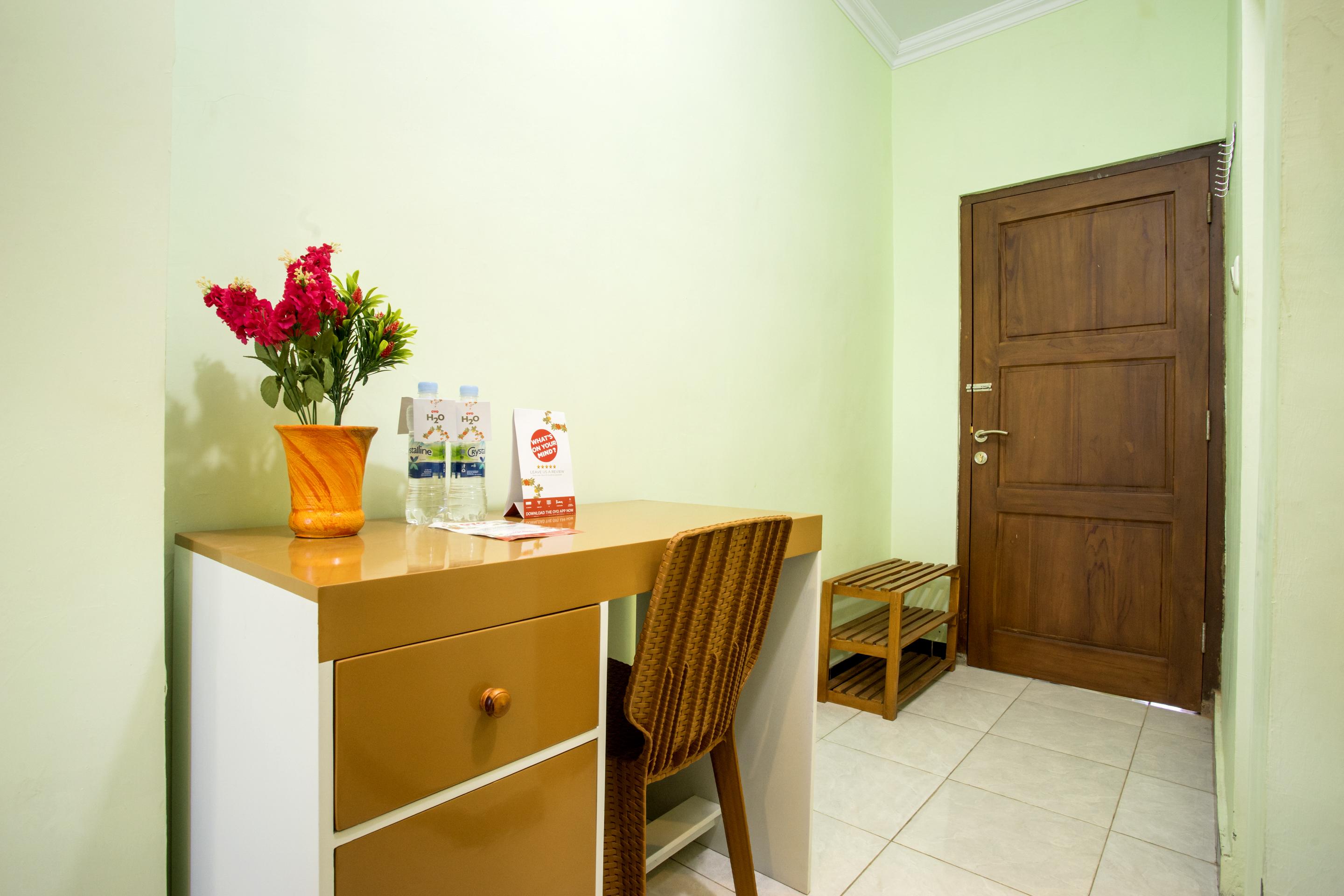 Reddoorz Syariah Near Alun Alun Wonosari Hotel Exterior photo