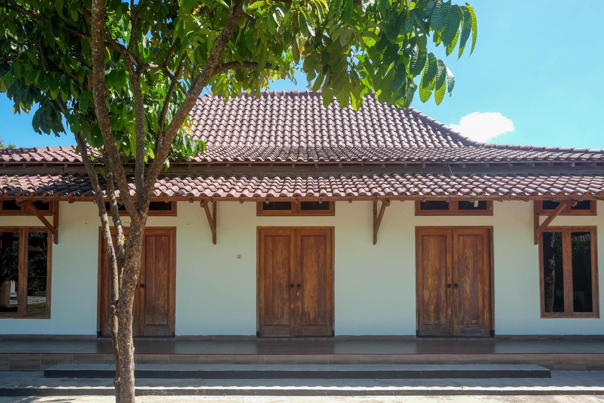 Reddoorz Syariah Near Alun Alun Wonosari Hotel Exterior photo
