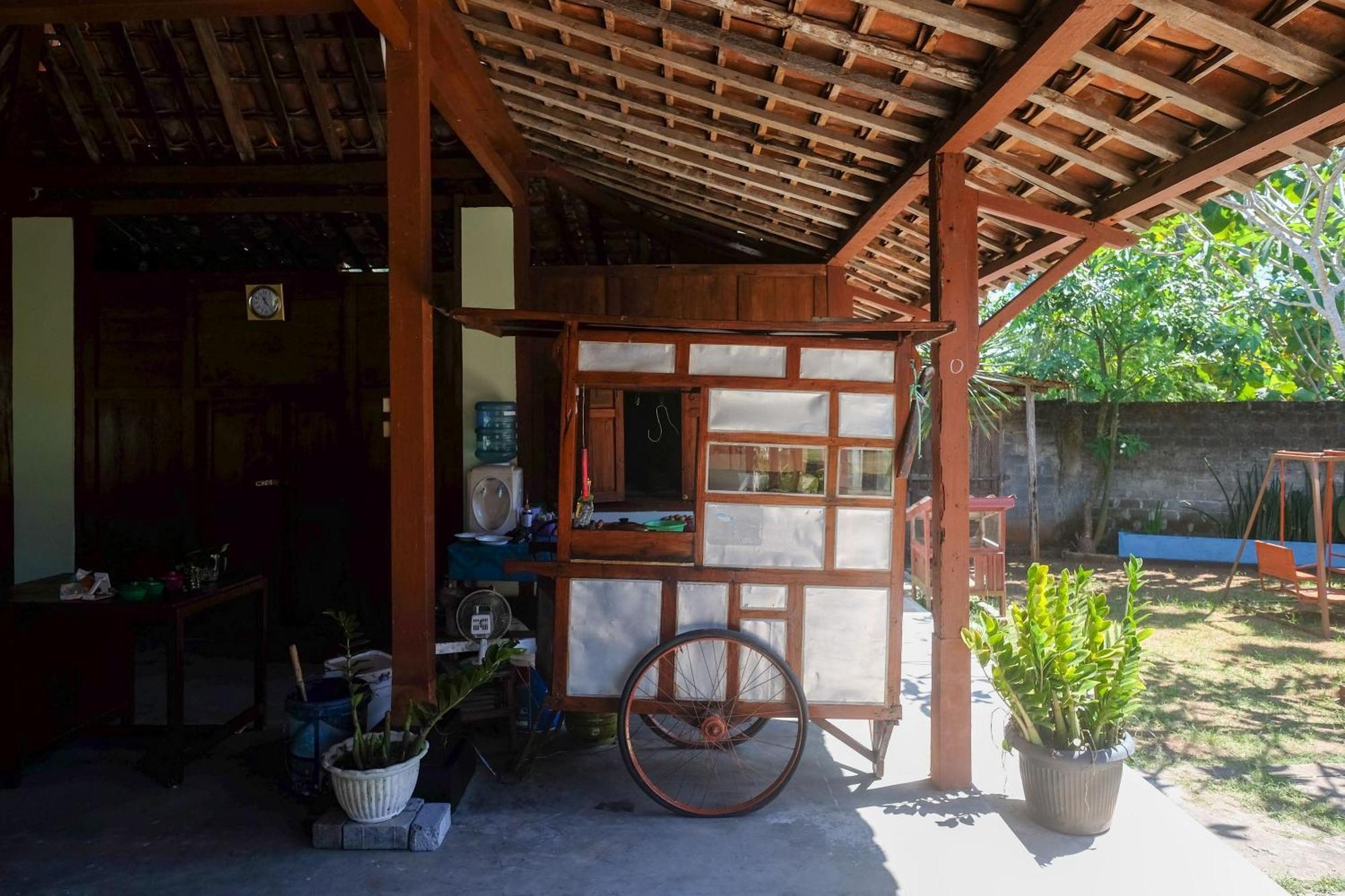 Reddoorz Syariah Near Alun Alun Wonosari Hotel Exterior photo